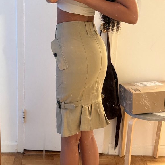Burberry Pants - Burberry Beige Knee Length Skirt